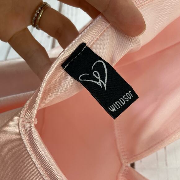 Windsor S Pink Silky Satin Vneck Open Back Short Mini Cocktail Dress - Picture 5 of 6